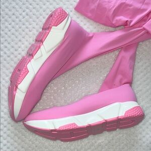 Stylish Pink Women's Leggings Sneakers